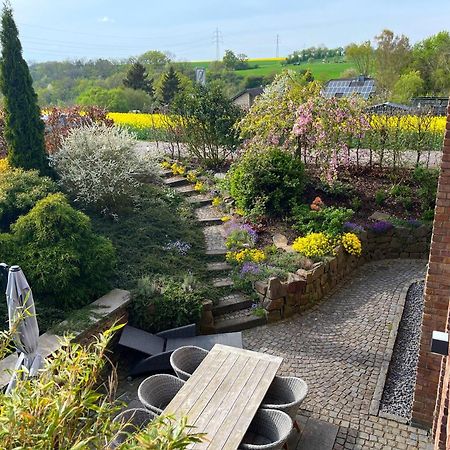 Attraktive Wohnung-Elztalidyll-Zwischen Mosel,Nuerburgring Und Burg Eltz Kollig المظهر الخارجي الصورة