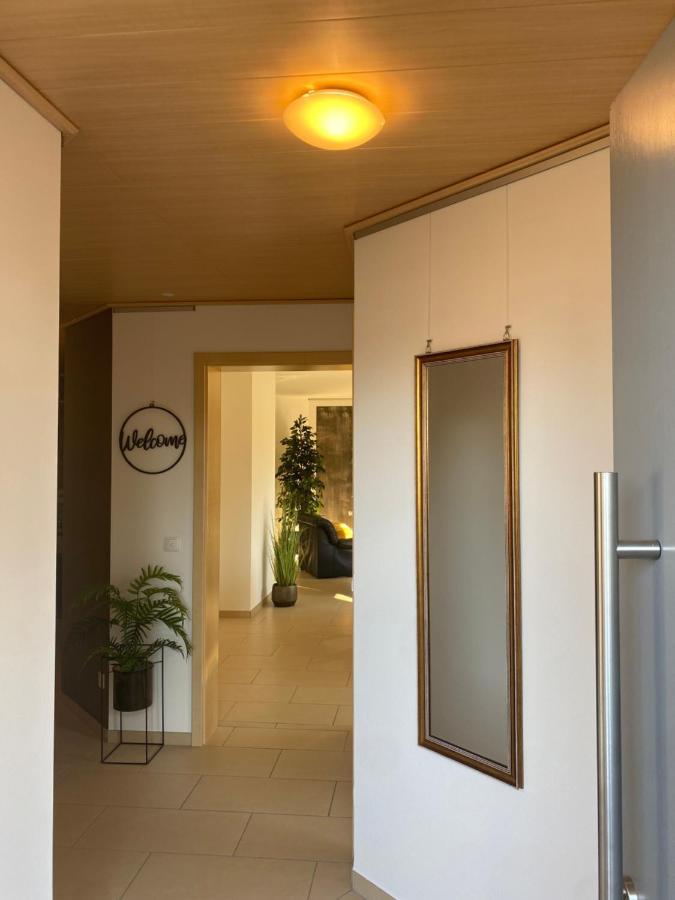 Attraktive Wohnung-Elztalidyll-Zwischen Mosel,Nuerburgring Und Burg Eltz Kollig المظهر الخارجي الصورة