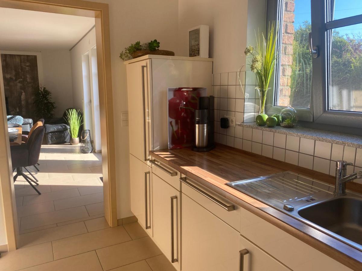 Attraktive Wohnung-Elztalidyll-Zwischen Mosel,Nuerburgring Und Burg Eltz Kollig المظهر الخارجي الصورة
