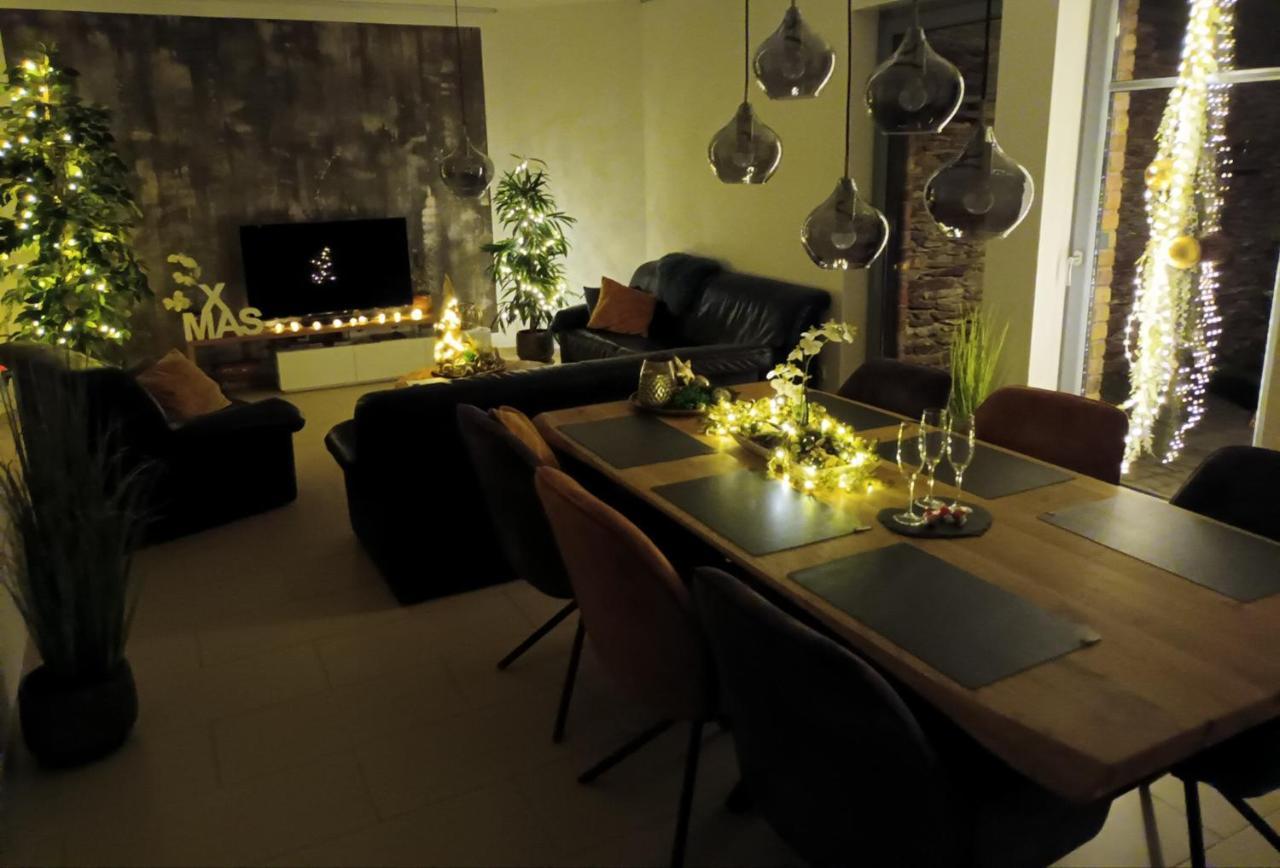 Attraktive Wohnung-Elztalidyll-Zwischen Mosel,Nuerburgring Und Burg Eltz Kollig المظهر الخارجي الصورة
